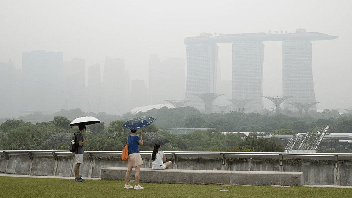 Foto ilustrasi terkait Singapura bagikan N95 gratis saat kabut asap. Kapan kamu perlu memakainya?